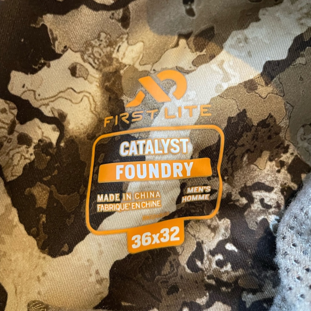 First Lite Catalyst Founder Pants Size 36x32 in Cipher Camouflage.